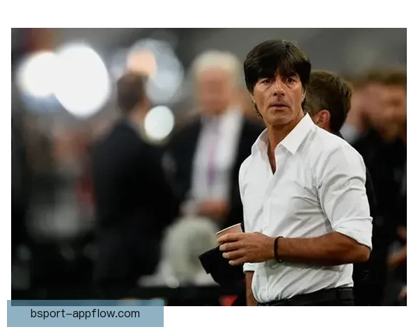 勒夫复出引关注 加纳临时换帅 世界冠军教头再度执掌帅印